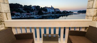 Guest House Kiko - Appartement 1 Chambre avec Balcon et Vue sur la Mer (A4)