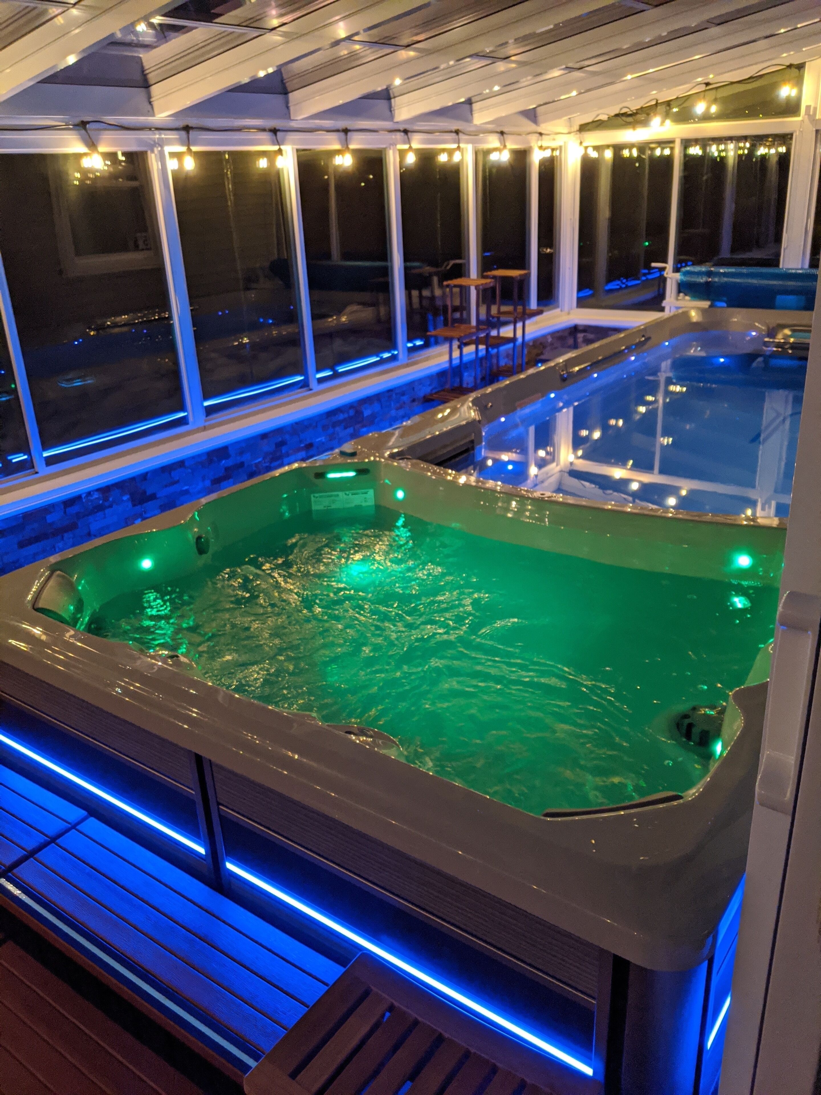 Swim spa under the starry night with pool/hot tub/sauna 