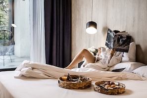 Hypo-allergenic bedding, down duvets, memory-foam beds, minibar - Krista Boutique Hotel (Buenos Aires)