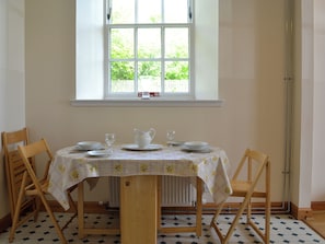 Dining - 3 bedroom accommodation in Arbuthnott, near Stonehaven (Arbuthnott, near Stonehaven)