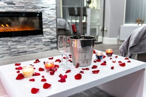 Deluxe-huoneisto, kylpyhuone makuuhuoneen yhteydessä (Deluxe Apartment Suite) | Lounge