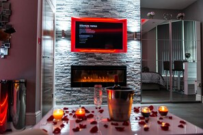 Deluxe Apartment, Ensuite (Deluxe Apartment Suite) | Lounge