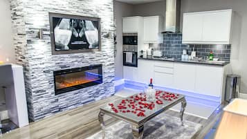 Apartamento Royal, bañera de hidromasaje (The Royal Spa Suite) | Salón