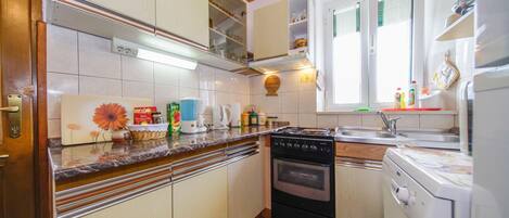 Fridge, microwave, oven, stovetop