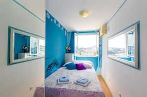 2 chambres, fer et planche à repasser, Wi-Fi gratuit, draps fournis