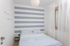 3 habitaciones, tabla de planchar con plancha y wifi gratis 
