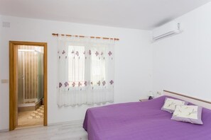 1 camera, ferro/asse da stiro, Wi-Fi gratuito, lenzuola