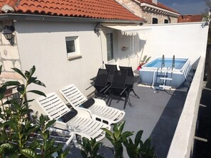 Outdoor spa tub - Apartment Glavica- Two Bedroom Apartment with Terrace (Supetar)
