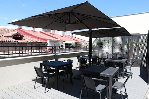 ニュー ポイント マドリード オペラ