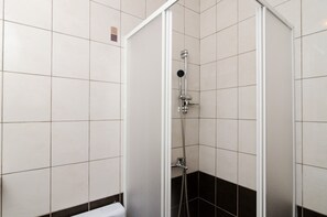 Hair dryer, towels - Guesthouse Moretic - Two-Bedroom Suite with Balcony and Sea View (Orasac)