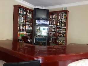 Bar (en la propiedad)