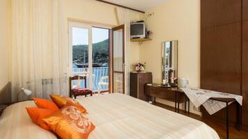 1 quarto, acesso à internet, roupa de cama