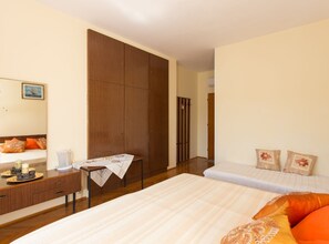 1 chambre, accès Internet, draps fournis