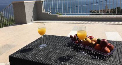 Apartments Eastern Paradise - Komfort Apartment mit 1 Schlafzimmer, Terrasse und Meerblick (A3)