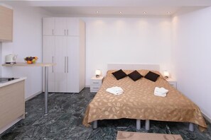 WiFi、ベッドシーツ