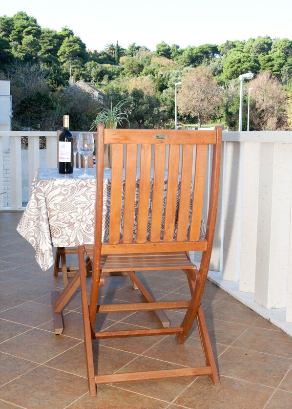 Apartamento, 2 quartos | Sacada