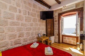 1 bedroom, free WiFi, bed sheets - Eddie Sea View Rooms - Double Room with Sea View (3) (Dubrovnik)