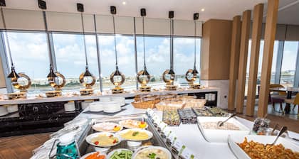 Premier Inn Dubai Dragon Mart