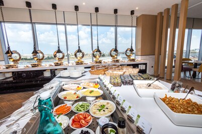 Premier Inn Dubai Dragon Mart