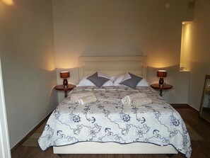 1 sovrum, strykjärn/strykbräda, wi-fi och sängkläder