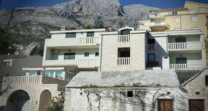 Apartments Villa Angela - One Bedroom Apartment with Terrace and Sea View