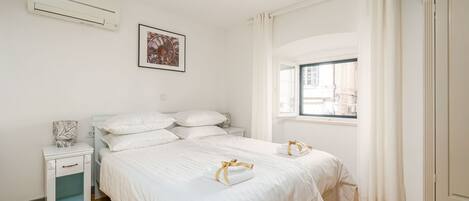 1 camera, ferro/asse da stiro, accesso a Internet, lenzuola