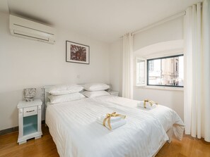 1 bedroom, iron/ironing board, Internet, bed sheets