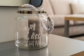 Kjøleskap, mikrobølgeovn, ovn og oppvaskmaskin