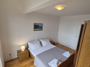 2 chambres, accès à Internet, literie fournie