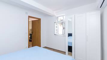 1 bedroom, free WiFi, bed sheets