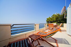 Property grounds - Big Blue Apartments - One-Bedroom Apartment with Balcony and Sea View (Big Blue 2) (Dubrovnik)