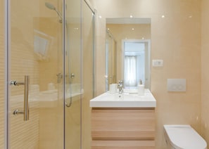 Hair dryer, towels - Apartments Sunny Days - Comfort Two Bedroom Apartment with Terrace and Sea View (A1) (ST) (Milna)