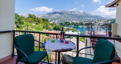 Apartments & Rooms Mihajica- Double or Twin Room with Balcony and Sea View