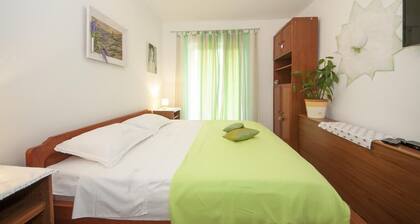Apartments Kalajzic - Mukava kahden makuuhuoneen huoneisto terassilla (A1) (ST)