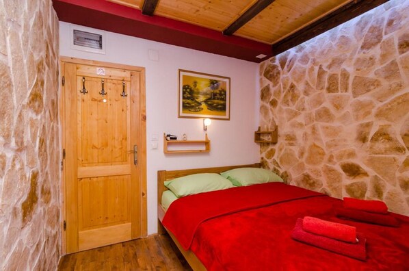 1 室のベッドルーム、WiFi、ベッドシーツ