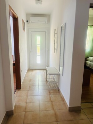 Interior - Apartments Bačić - Two Bedroom Apartment with Sea View (Blato)
