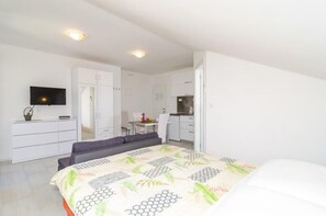 Wifi gratis y ropa de cama 