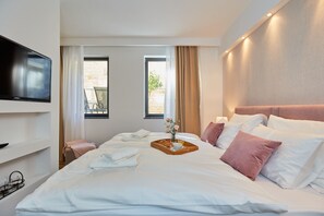 2 bedrooms, desk, iron/ironing board, WiFi - Dubrovnik Deluxe Blue Bayou - Luxury Two Bedroom Apartment with Sea view (Dubrovnik)
