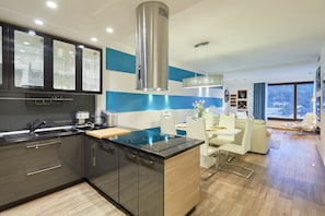 Fridge, microwave, oven, stovetop - Dubrovnik Deluxe Blue Bayou - Luxury Two Bedroom Apartment with Sea view (Dubrovnik)