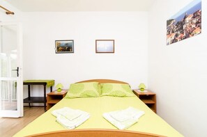 1 bedroom, iron/ironing board, free WiFi, bed sheets - Guest House Kola - Double Room with Terrace (Slano)
