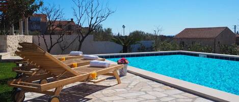 Outdoor pool, pool loungers