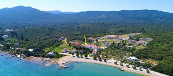 Apartments Lemeš - Two Bedroom Apartment with Balcony and Sea View Ap1