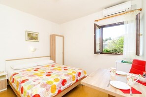 1 habitación, wifi y ropa de cama 