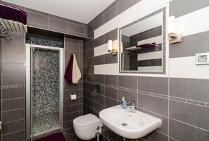 Hair dryer, towels