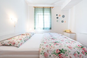 1 bedroom, Internet, bed sheets