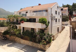 Exterior - Apartments Magda- Comfort Studio Apartment with Patio (Cavtat)