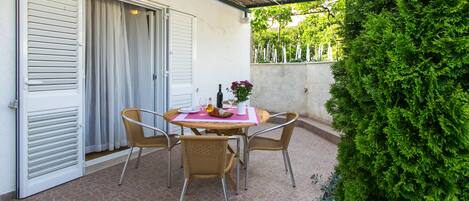 Studio, Terrace, Garden View | Terrace/patio