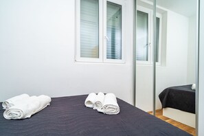 1 dormitorio, Internet, ropa de cama