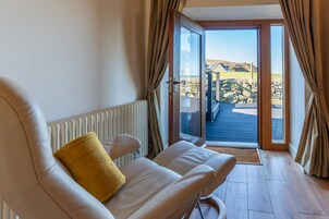 Cottage | Living area | LCD TV