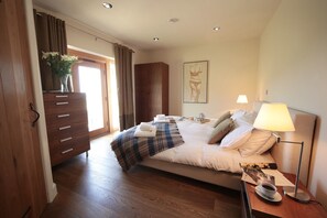 Cottage | 3 bedrooms, iron/ironing board, free WiFi, bed sheets - The Tack Room (Pwllheli)